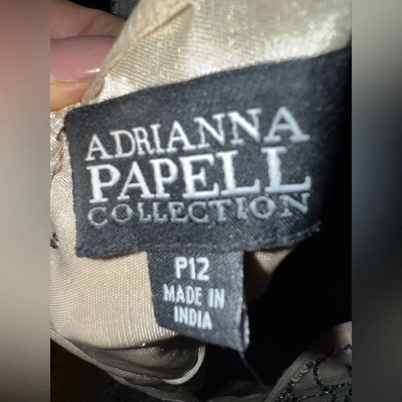 Adriana Papell long beaded dress - Picture 5 of 5